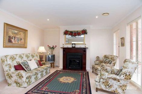 Property photo of 11 Morgan Court Roxburgh Park VIC 3064