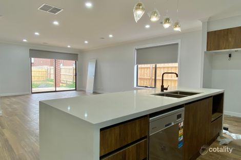 Property photo of 15 Furness Close Wyndham Vale VIC 3024