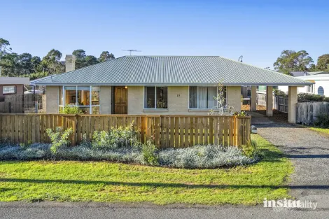 19 Tenth Ave, Dodges Ferry, TAS 7173