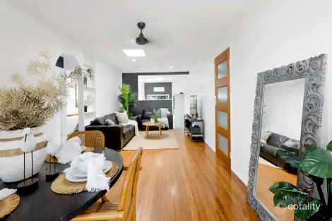 Property photo of 33 Kingfisher Street Slade Point QLD 4740