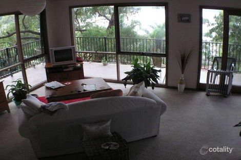 Property photo of 15 Sandstone Crescent Tascott NSW 2250