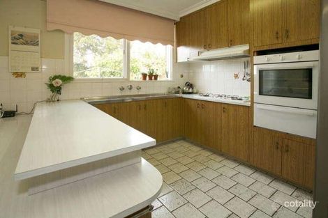 Property photo of 48 Cambridge Drive Glen Waverley VIC 3150