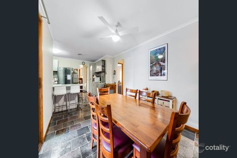 Property photo of 9 Sarno Court Cranbourne VIC 3977