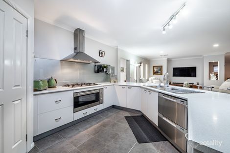 Property photo of 53 Von Nida Drive Cranbourne North VIC 3977