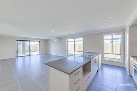 Property photo of 5 Straw Flower Circuit Greenvale VIC 3059