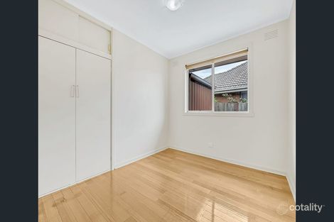 Property photo of 2 Riviera Court Fawkner VIC 3060