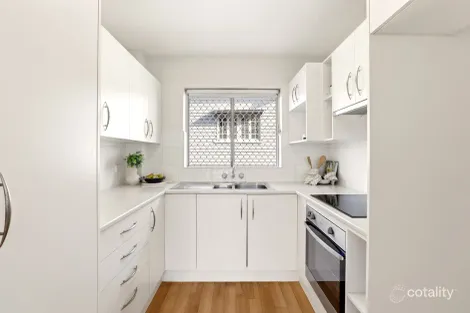 Property photo of 2/17 Napier Street Ascot QLD 4007