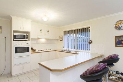 Property photo of 13 Dookie Court Narre Warren VIC 3805