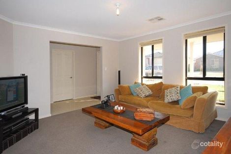 Property photo of 11 Torquay Drive Seaford Rise SA 5169