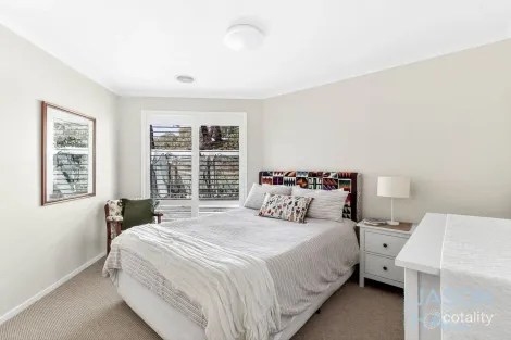 Property photo of 10 Rowley Place Nicholls ACT 2913