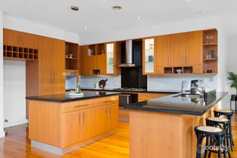 Property photo of 11 Williamson Close Mordialloc VIC 3195