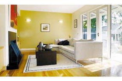 Property photo of 32 Malvern Grove Caulfield North VIC 3161