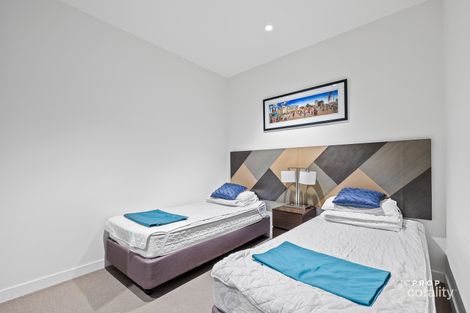Property photo of 2206/199 William Street Melbourne VIC 3000
