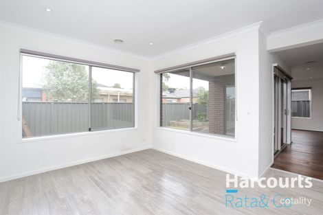 Property photo of 52 Blackcurrant Circuit Mernda VIC 3754
