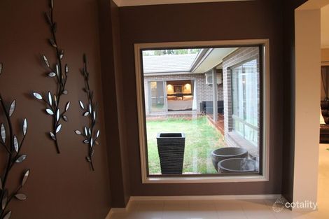 Property photo of 10 Taronga Way South Morang VIC 3752