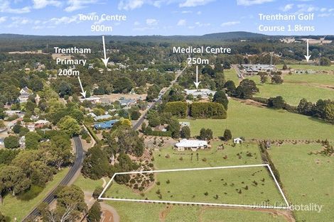 1 Kyneton-Trentham Rd, Trentham, VIC 3458