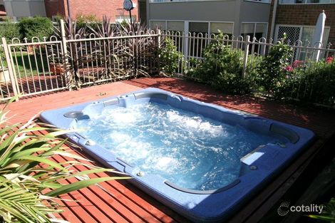 Property photo of 26 Langhorne Crescent Rowville VIC 3178