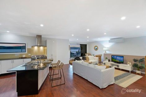 Property photo of 262 Avoca Drive Green Point NSW 2251