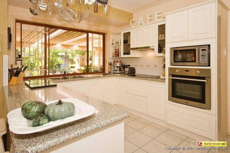 Property photo of 8 Renoir Crescent Forest Lake QLD 4078