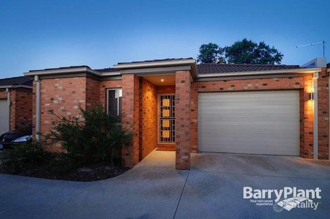 2/11 Pakenham Rd, Pakenham, VIC 3810