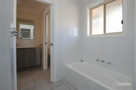 Property photo of 2/31 Oporto Road Mudgee NSW 2850