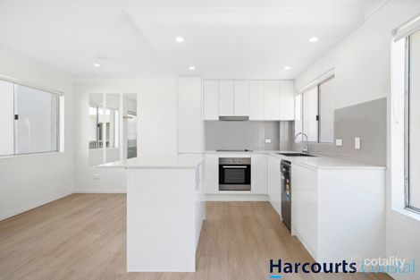 Property photo of 17/2753 Gold Coast Highway Broadbeach QLD 4218