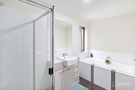 Property photo of 66 Deepak Drive Willow Vale QLD 4209