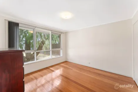 Property photo of 69 Commercial Road Ferntree Gully VIC 3156