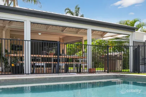 Property photo of 3 Landon Close McDowall QLD 4053