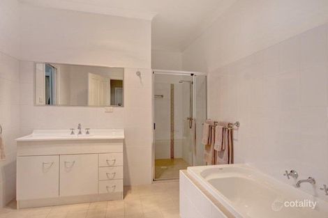 Property photo of 15 Kalbarri Grove Kanahooka NSW 2530