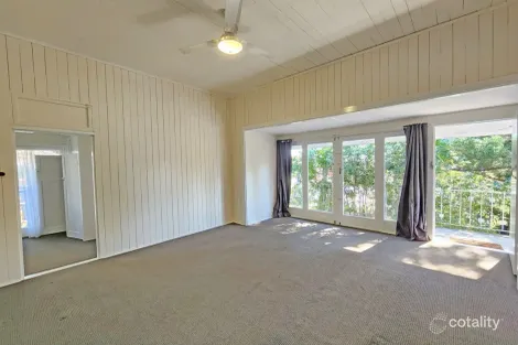 1/532 Logan Rd, Greenslopes, QLD 4120