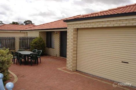 5/8 Ravenswood Dr, Nollamara, WA 6061