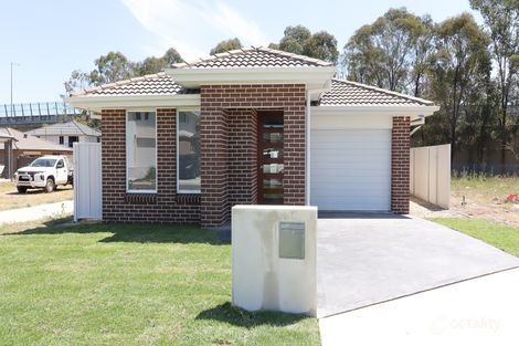 14 Ginkgo Cl, Casula, NSW 2170