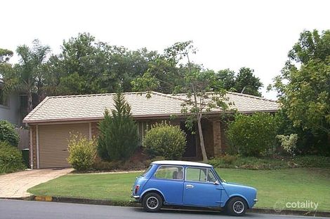 Property photo of 25 Alamau Street Benowa QLD 4217
