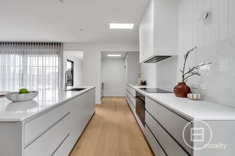 Property photo of 24 Power Street Pascoe Vale South VIC 3044