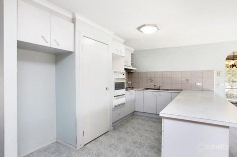 Property photo of 28 Dowling Avenue Hoppers Crossing VIC 3029