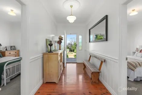 Property photo of 9 Stanstead Close Scone NSW 2337