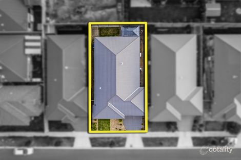 Property photo of 39 Moroak Crescent Clyde North VIC 3978