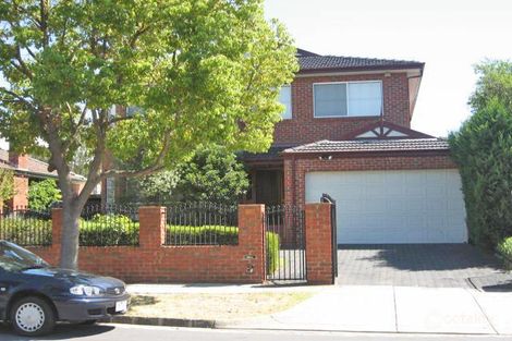 Property photo of 43 Bennett Parade Kew East VIC 3102