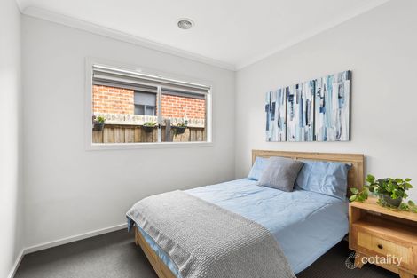 Property photo of 19 Flanagan Close Armstrong Creek VIC 3217