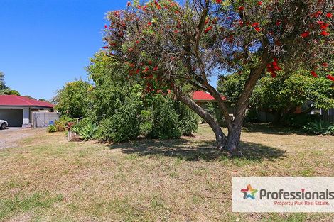 Property photo of 22 Oriole Way Thornlie WA 6108