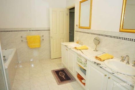Property photo of 8 Callaghan Avenue Glen Waverley VIC 3150