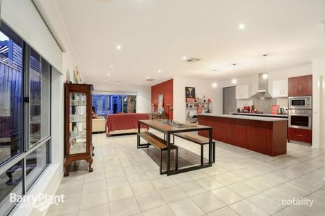 Property photo of 13 Fallingwater Drive Pakenham VIC 3810