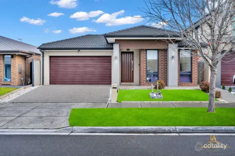 10 Pitfield Ave, Cranbourne East, VIC 3977