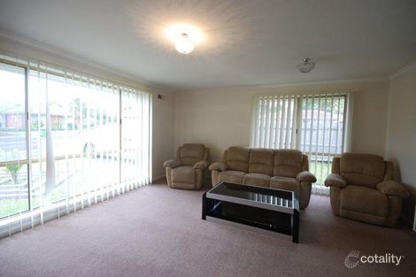 Property photo of 1/2 Joseph Banks Crescent Cranbourne VIC 3977