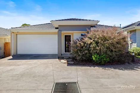 38 Oakwood Ct, Rosebud, VIC 3939