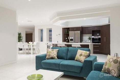 Property photo of 96 Sir Bruce Small Boulevard Benowa QLD 4217