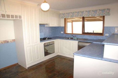 Property photo of 57 Lesley Drive Hampton Park VIC 3976