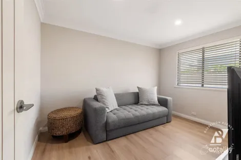 Property photo of 5 Phyllis Street Broadwater WA 6280