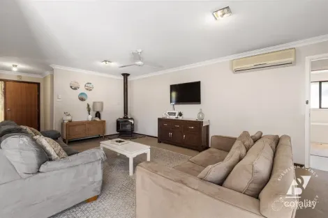 Property photo of 5 Phyllis Street Broadwater WA 6280